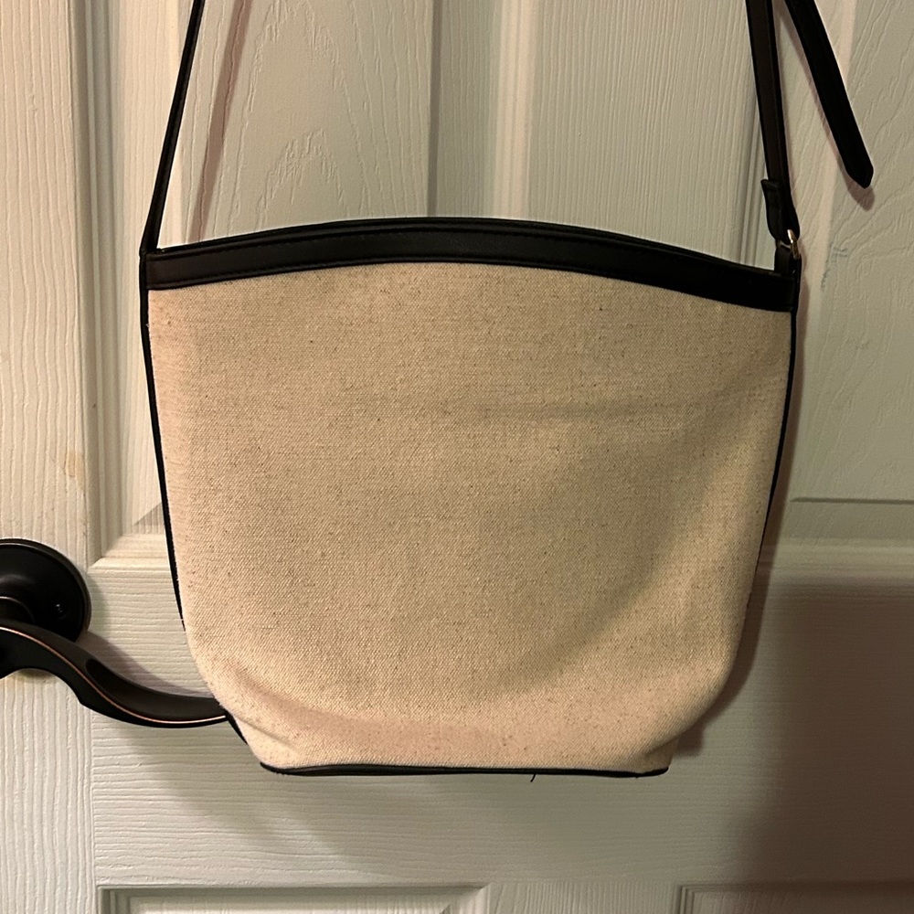 Canvas Crossbody Bag - Picture 4 of 8